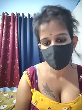 Snapshot of Tinaa_baby chatting on 12, 6, 2026 Tinaa baby online show from 12, 6, 2026