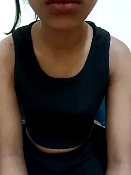 MAYA BED GIRL online show from 28, 3, 2026
