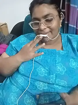 Snapshot of deepika-mallus chatting on 17, 6, 2026 deepika-mallus online show from 17, 6, 2026