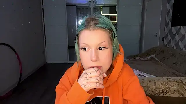 Snapshot of SalenaVeron chatting on 11, 3, 2026 SalenaVeron online show from 11, 3, 2026