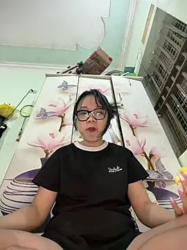 Leeeeiu online show from 18, 7, 2026