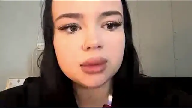 PerfectLila online show from 5, 3, 2026