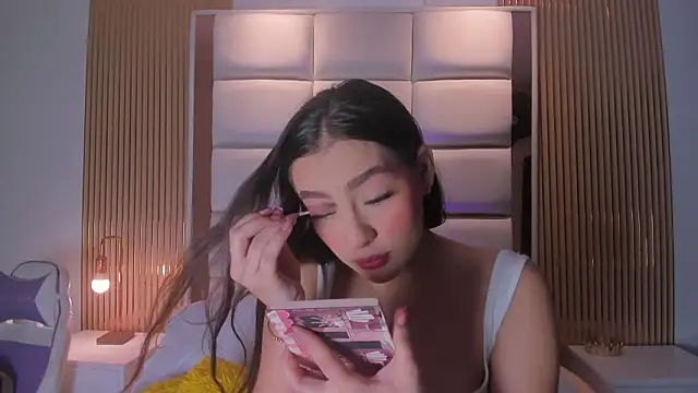 Megaan Rousee online show from 15, 3, 2026