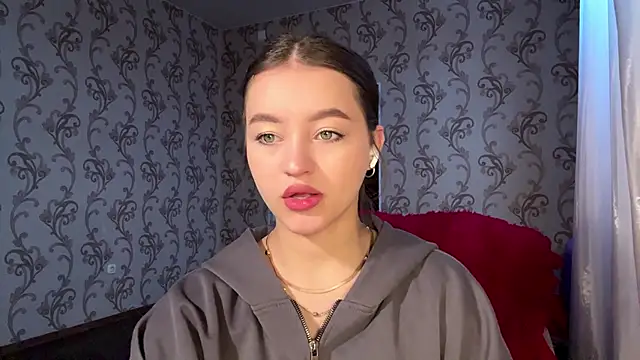 KarineDampy online show from 4, 3, 2026