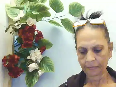 Hot queen58 online show from 5, 6, 2026