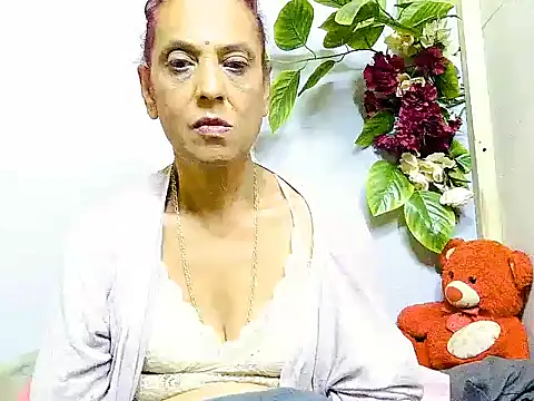 Snapshot of Hot_queen58 chatting on 24, 6, 2026 Hot queen58 online show from 24, 6, 2026