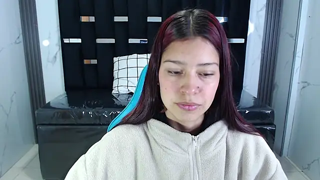 Sophirose a online show from 6, 3, 2026