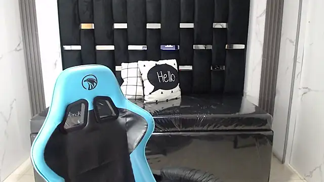 Sophirose a online show from 3, 3, 2026