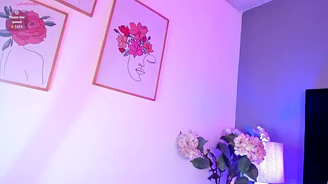 scarlett leex  online show from 11, 4, 2026