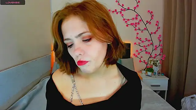 Snapshot of DellaRows chatting on 1, 6, 2026 DellaRows online show from 1, 6, 2026