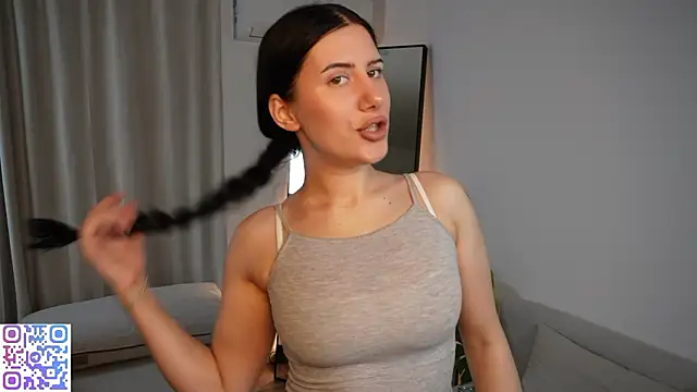 HazelHayes online show from 6, 3, 2026