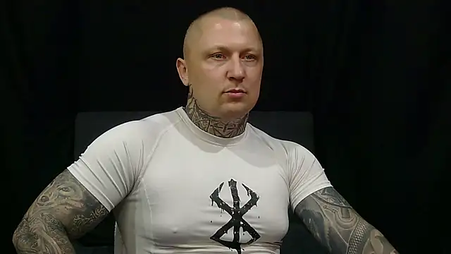 Snapshot of devilWithTats chatting on 26, 5, 2026 devilWithTats online show from 26, 5, 2026