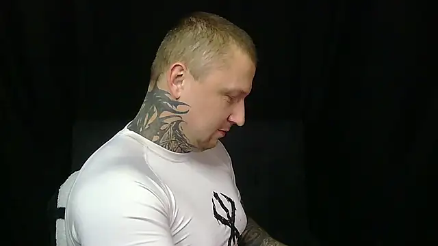 Snapshot of devilWithTats chatting on 24, 5, 2026 devilWithTats online show from 24, 5, 2026