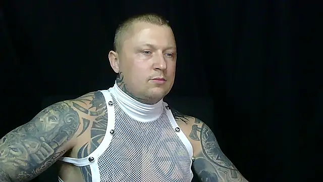 Snapshot of devilWithTats chatting on 30, 4, 2026 devilWithTats online show from 30, 4, 2026