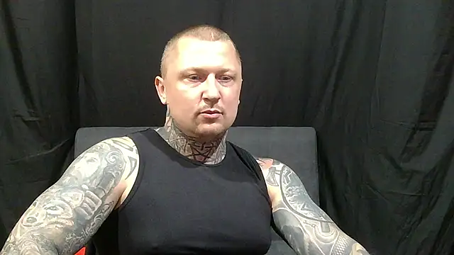 Snapshot of devilWithTats chatting on 6, 6, 2026 devilWithTats online show from 6, 6, 2026