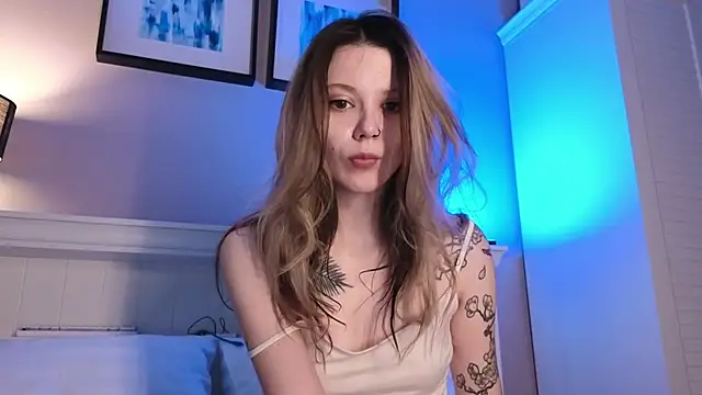 AliceTease online show from 28, 4, 2026