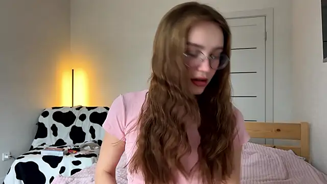 Lolatatee online show from 26, 3, 2026