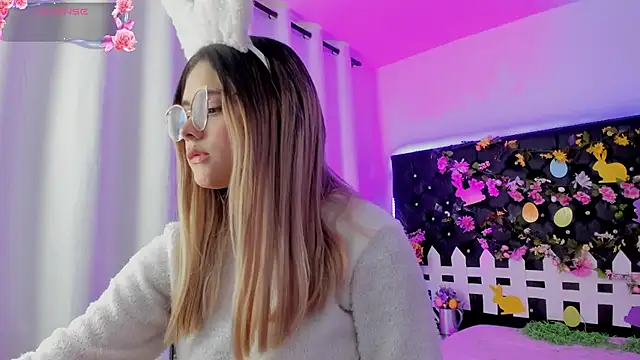 Sharon Storm online show from 6, 4, 2026