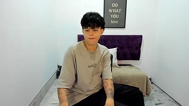 TomBoy Natali online show from 22, 5, 2026