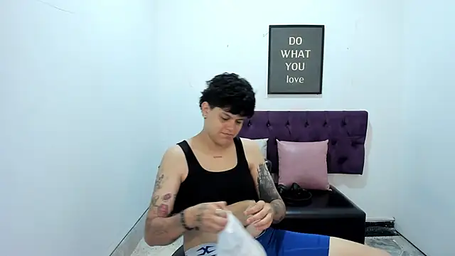 TomBoy Natali online show from 19, 4, 2026