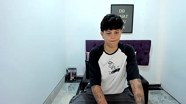 TomBoy Natali online show from 12, 4, 2026