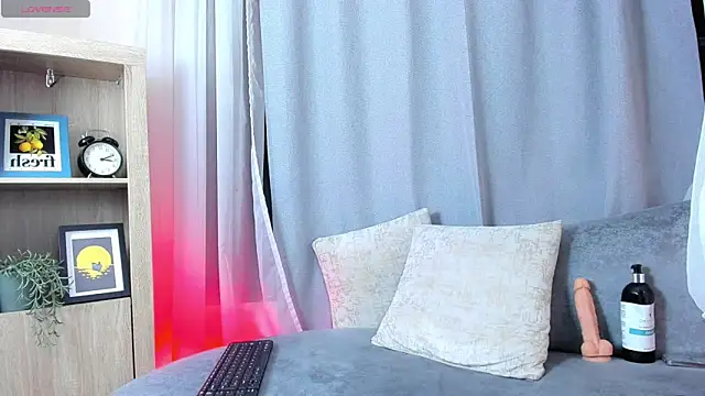 bloom apple online show from 5, 4, 2026