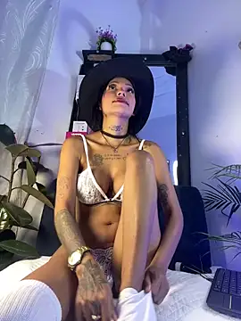 Snapshot of Antonella-smitt chatting on 14, 5, 2026 Antonella-smitt online show from 14, 5, 2026