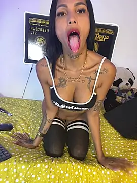 Snapshot of Antonella-smitt chatting on 6, 7, 2026 Antonella-smitt online show from 6, 7, 2026