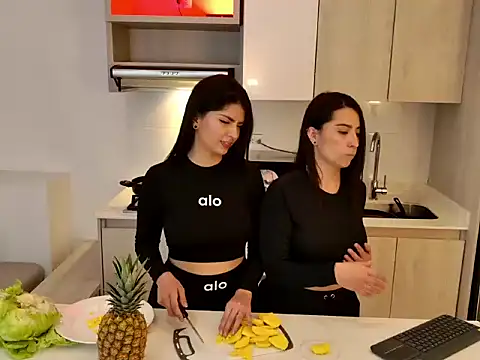 BrianaAndNina online show from 8, 3, 2026