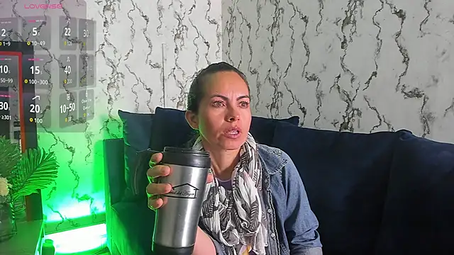 ShaylaMars online show from 17, 4, 2026