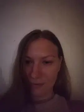 Snapshot of August_Shine chatting on 22, 5, 2026 August Shine online show from 22, 5, 2026