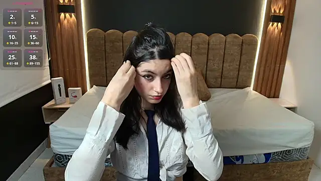 AmbarLee  online show from 12, 3, 2026