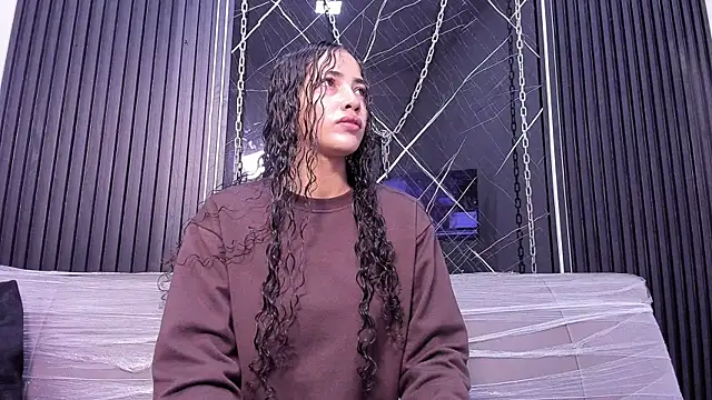 Snapshot of Megan_Duskk chatting on 9, 7, 2026 Megan Duskk online show from 9, 7, 2026