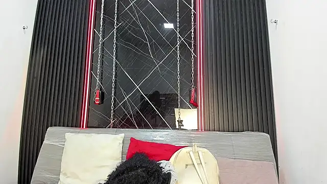 Megan Duskk online show from 19, 4, 2026