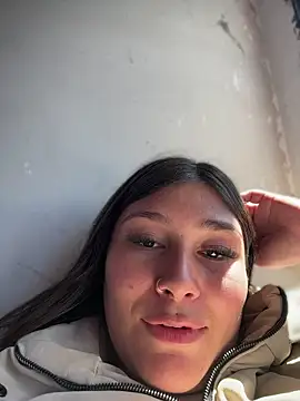 Snapshot of Miss_Dani chatting on 9, 5, 2026 Miss Dani online show from 9, 5, 2026