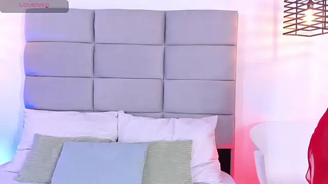 SensuallJenn online show from 18, 3, 2026