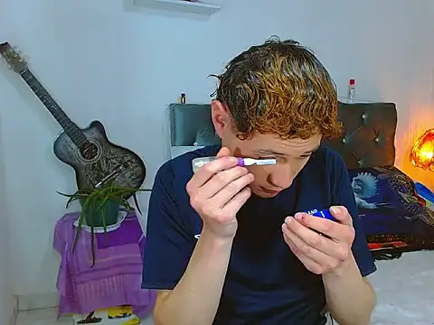  Santi2 online show from 18, 4, 2026