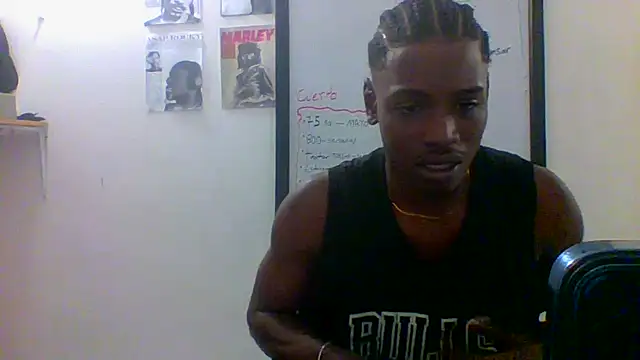 Snapshot of charles_king chatting on 13, 5, 2026 charles king online show from 13, 5, 2026