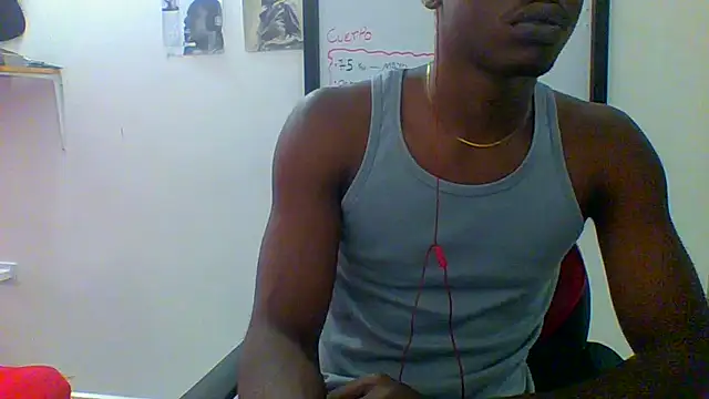 Snapshot of charles_king chatting on 8, 5, 2026 charles king online show from 8, 5, 2026