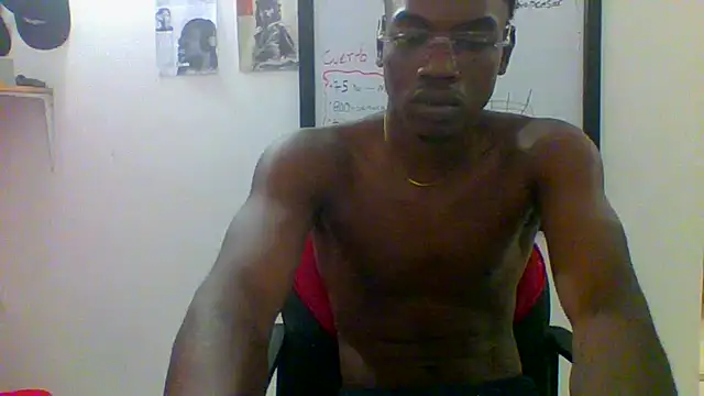 Snapshot of charles_king chatting on 15, 5, 2026 charles king online show from 15, 5, 2026