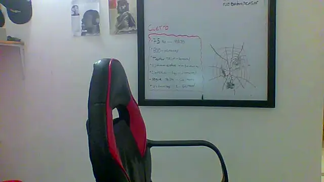 Snapshot of charles_king chatting on 15, 5, 2026 charles king online show from 15, 5, 2026