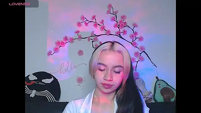 Snapshot of sweet_molly420 chatting on 18, 6, 2026 sweet molly420 online show from 18, 6, 2026