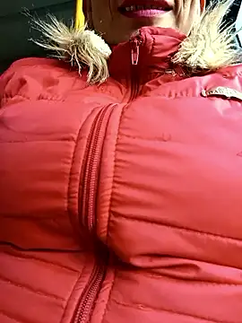 Lucia Rios online show from 2, 4, 2026