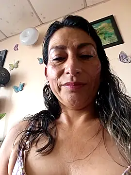 Lucia Rios online show from 15, 6, 2026