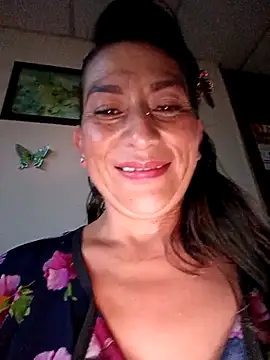 Lucia Rios online show from 6, 5, 2026