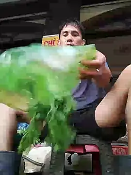 Snapshot of traiwe06 chatting on 1, 7, 2026 traiwe06 online show from 1, 7, 2026