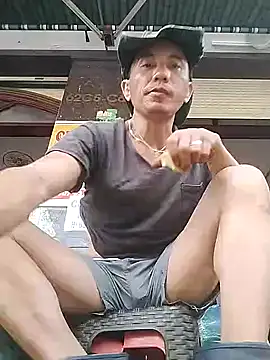 Snapshot of traiwe06 chatting on 7, 6, 2026 traiwe06 online show from 7, 6, 2026