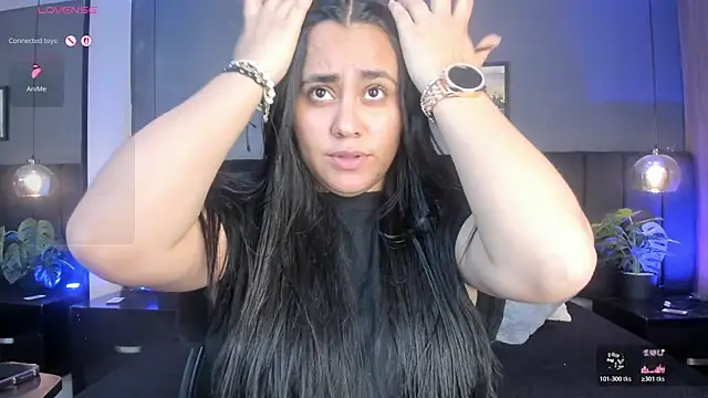 Snapshot of alejandra__garcia chatting on 21, 7, 2026 alejandra garcia online show from 21, 7, 2026