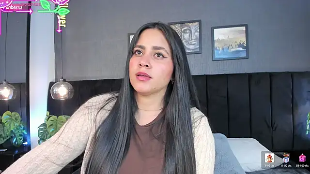 Snapshot of alejandra__garcia chatting on 14, 7, 2026 alejandra garcia online show from 14, 7, 2026