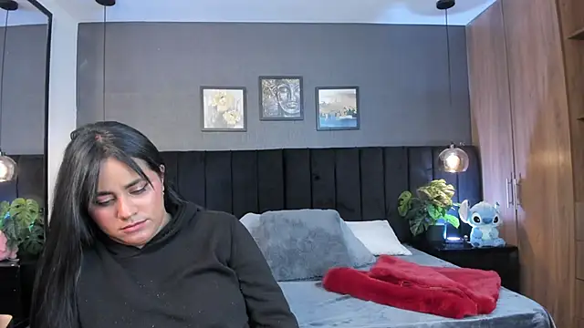 Snapshot of alejandra__garcia chatting on 8, 7, 2026 alejandra garcia online show from 8, 7, 2026